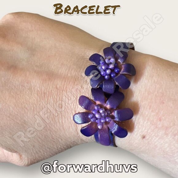 Bundle Sale 3 for $15 | Floral Purple Leather | Snap Bracelet - Picture 1 of 10